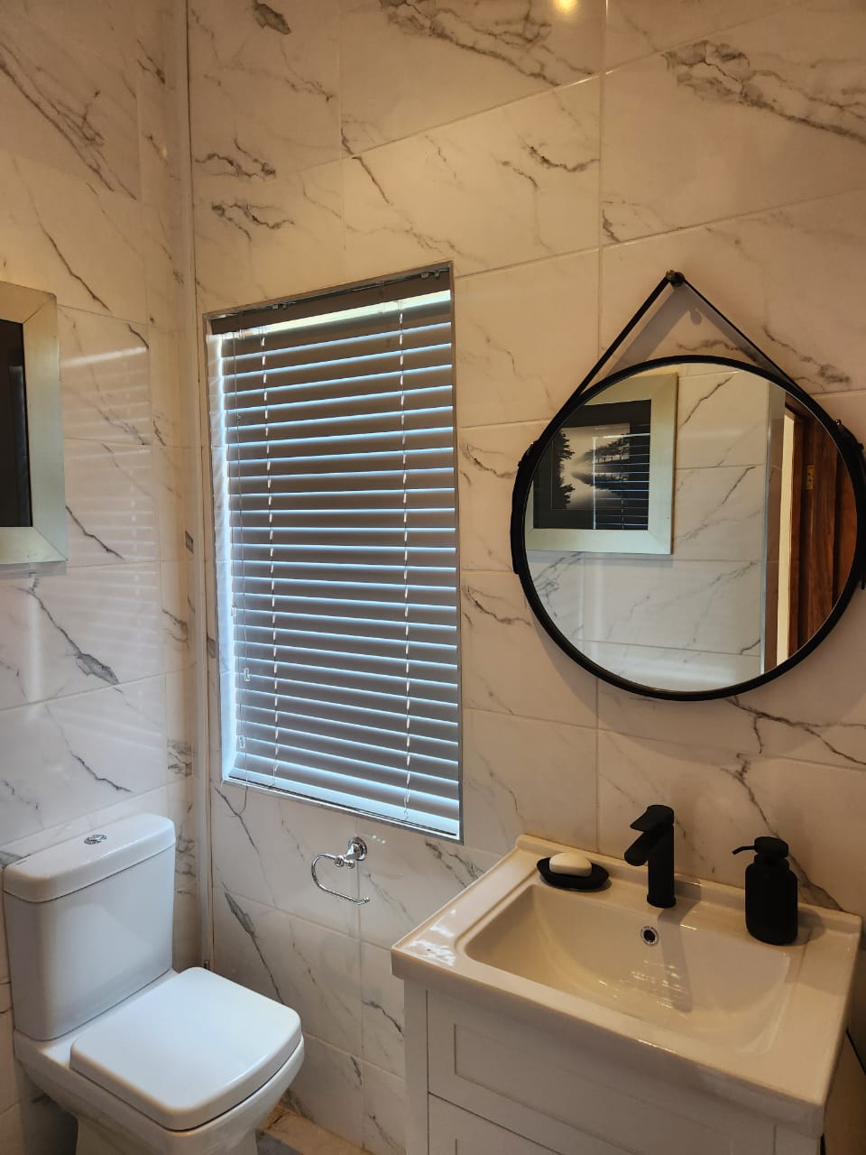 Horizontal Venetian blind by Linric Blinds