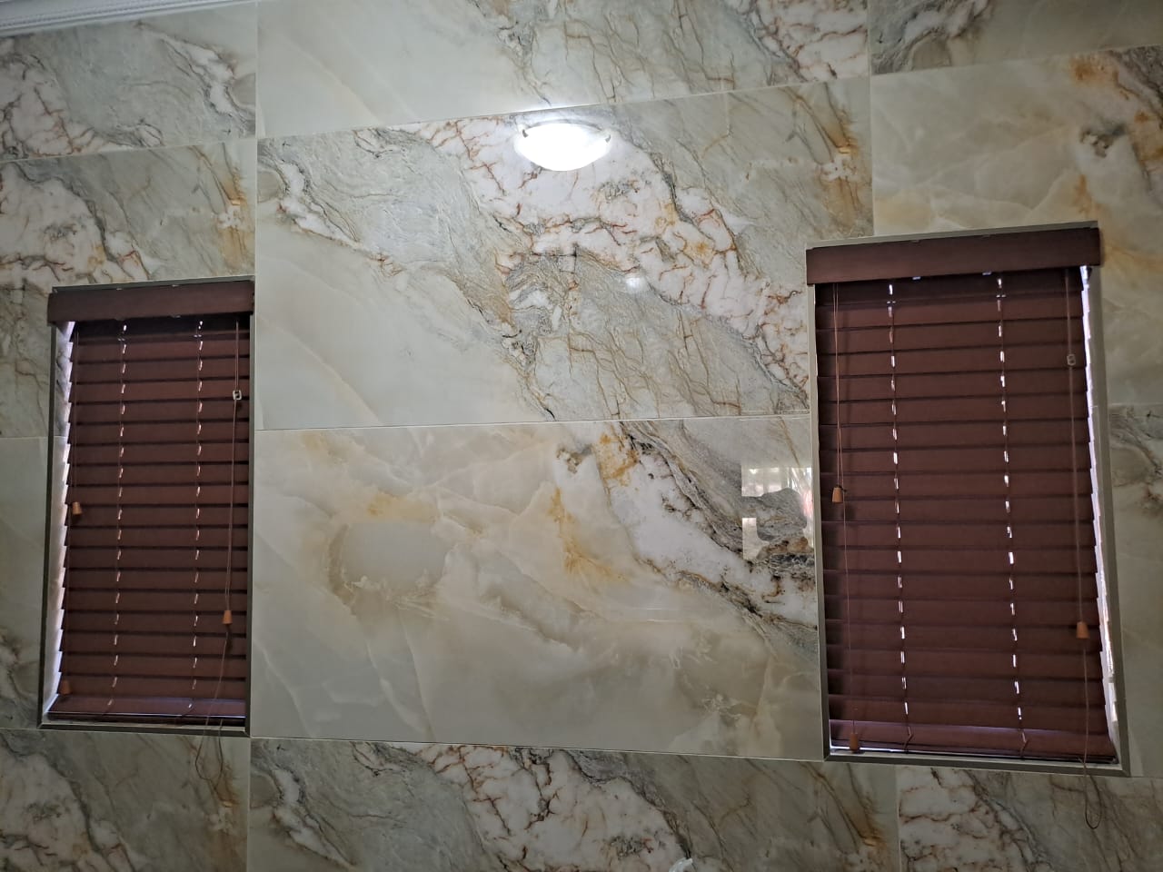 Horizontal Venetian blind installed by Linric Blinds