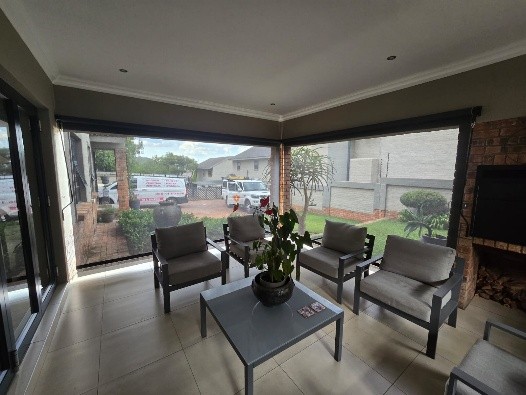 Outdoor blind by Linric Blinds